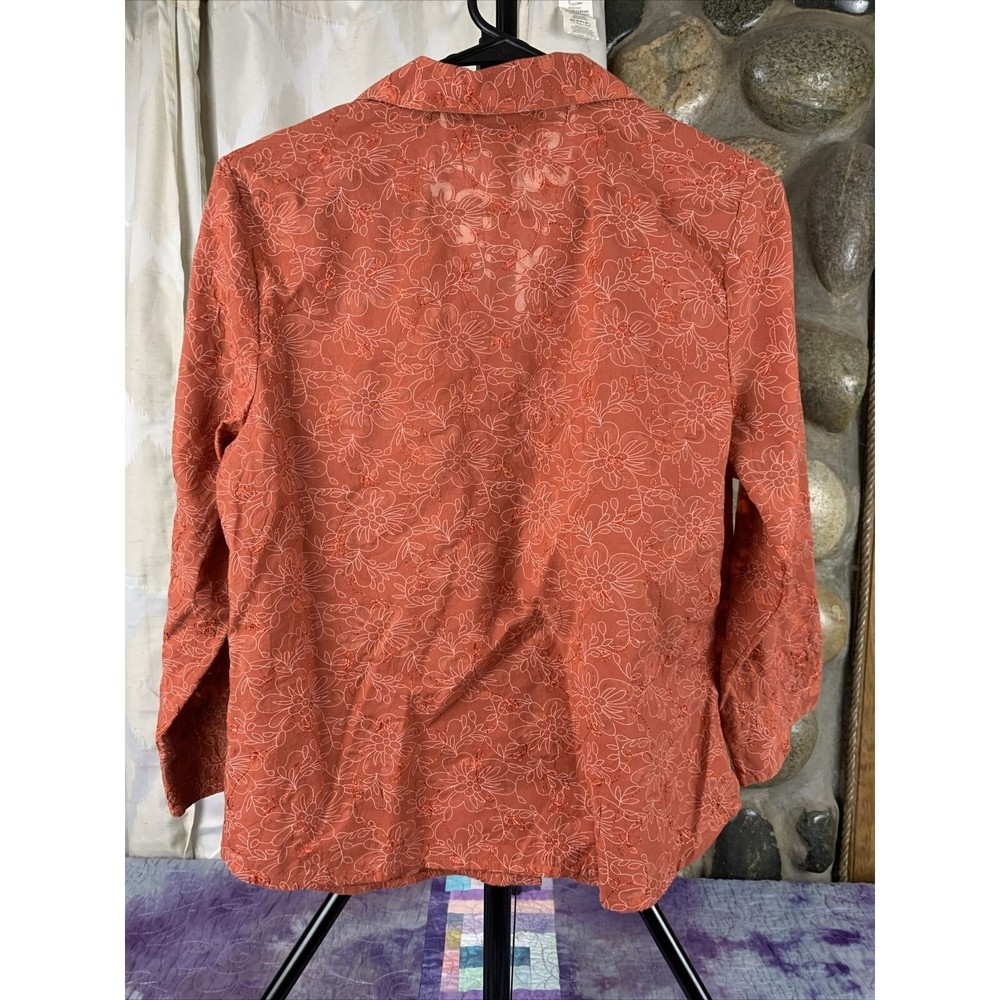 MANHATTAN GIRL Women’s Medium Floral Button Up Embellished Embroidered Shirt - Picture 4 of 7